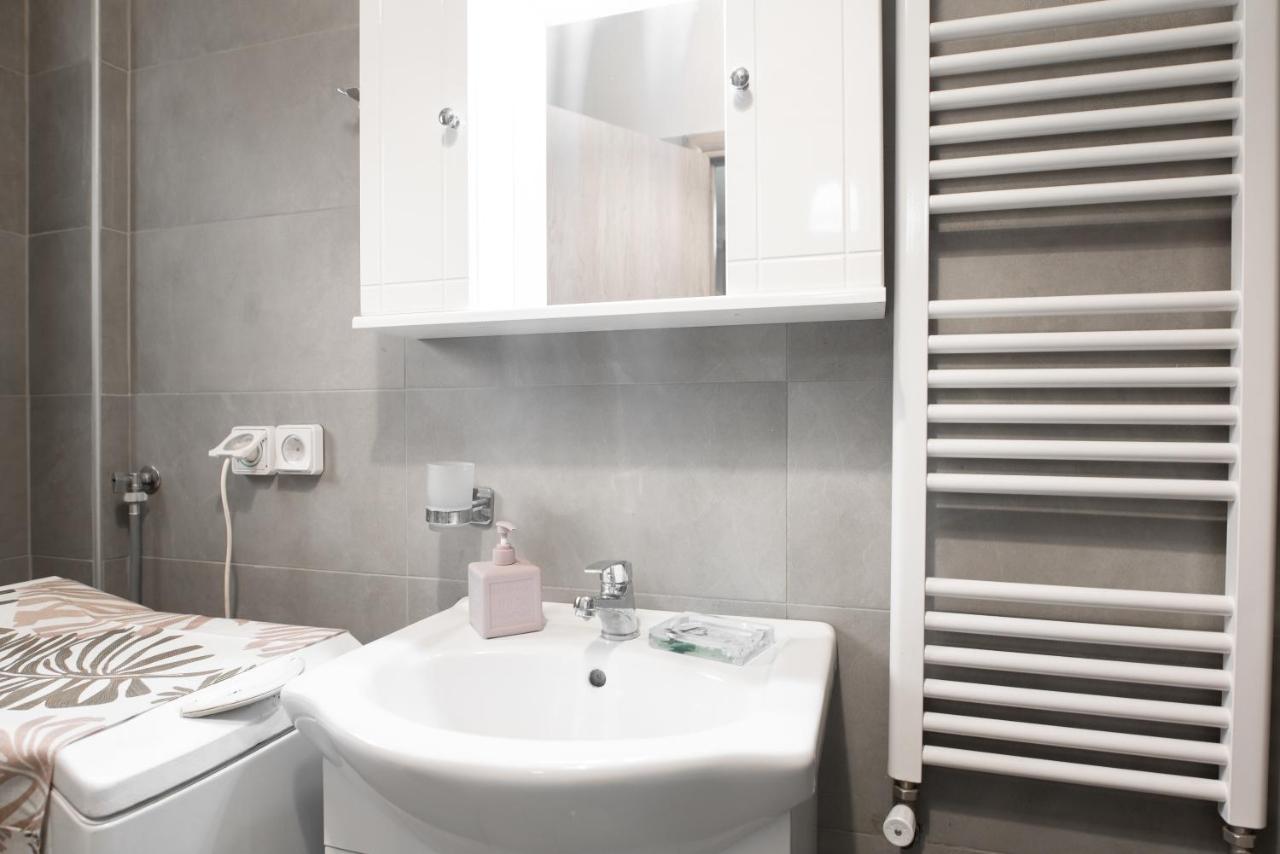Cozy Cityscape Apartment In Ateny Zewnętrze zdjęcie